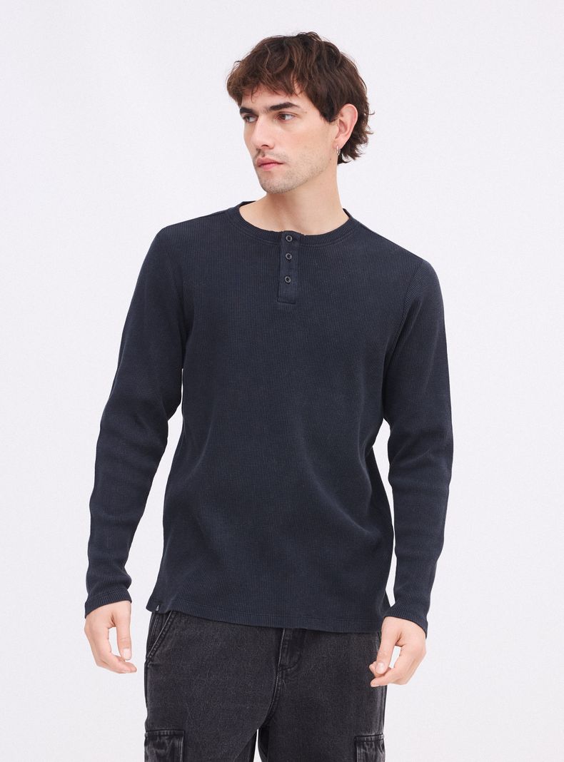 Polera Calidad waffle con Lavado Garment Dye
