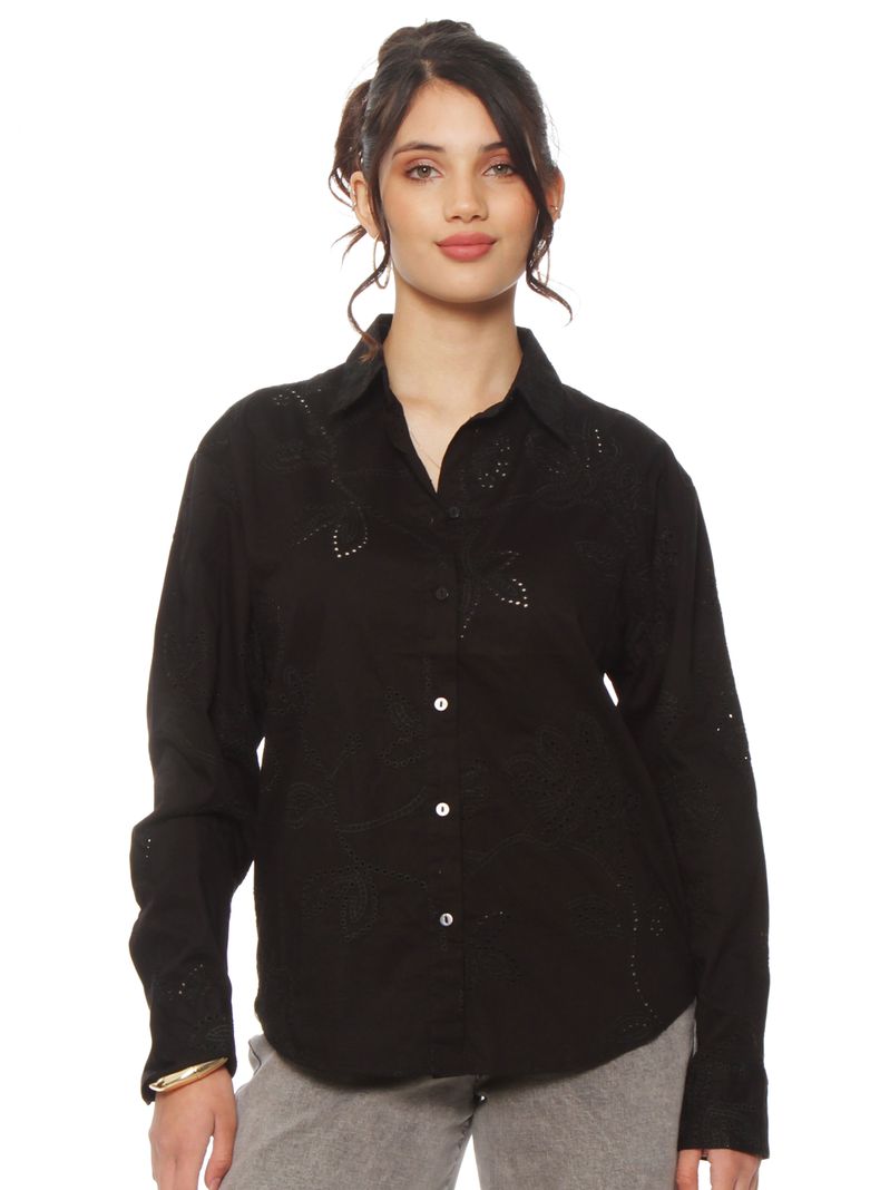 Blusa Embroidery Abotonada en Delantero