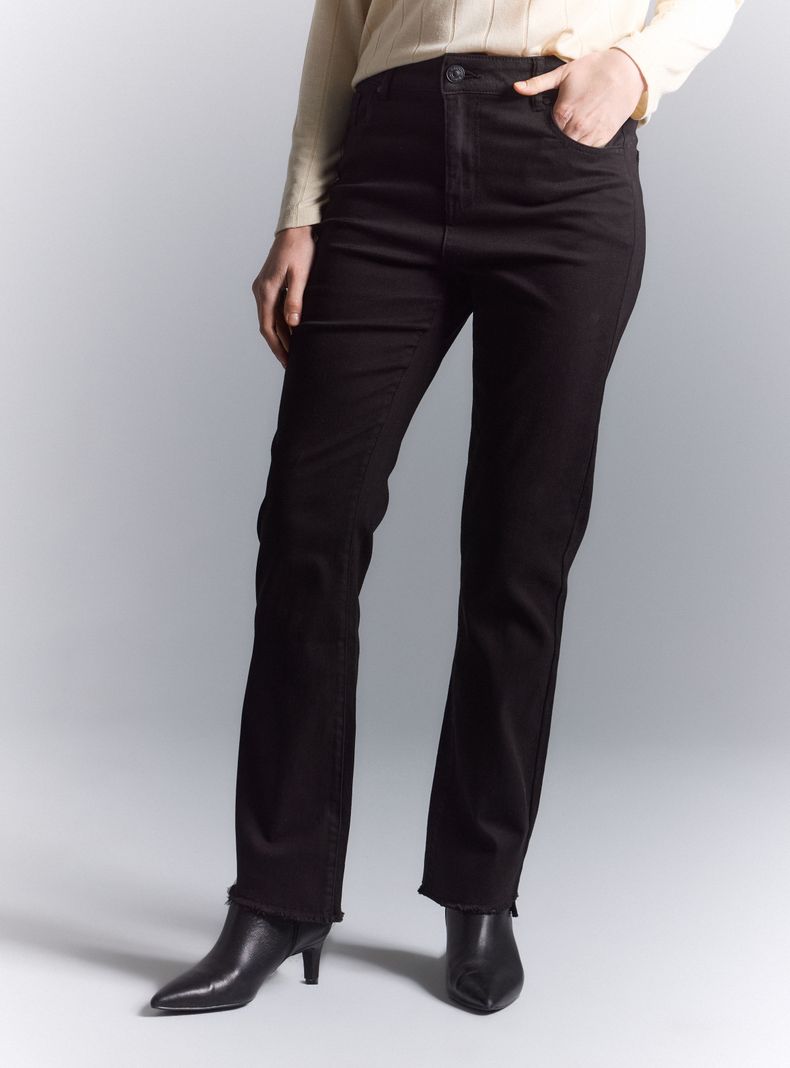 Jeans Corte Flare Basta Cortada