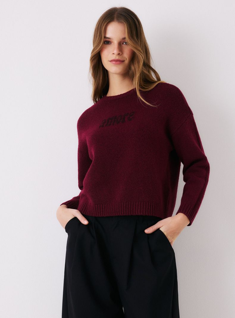 OPPOSITE SWEATER TEJIDO CON TEXTO