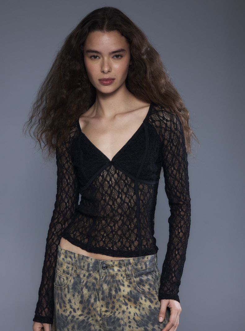 Polera Encaje Manga Larga Cuello V