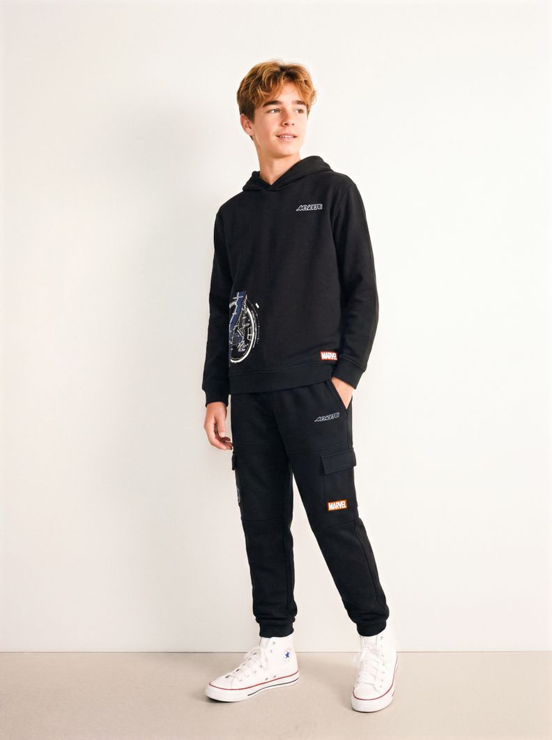 Pantalón de Buzo Jogger Estampado Avengers