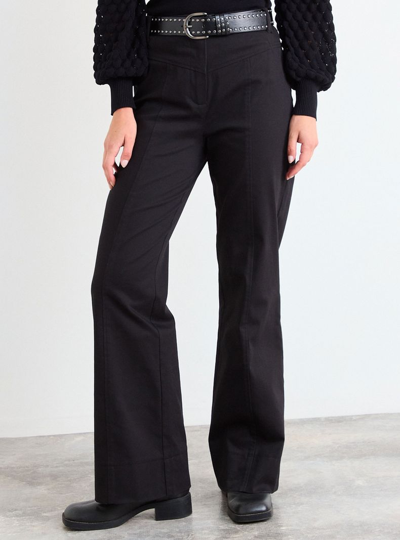 Pantalón Liso Corte Clásico