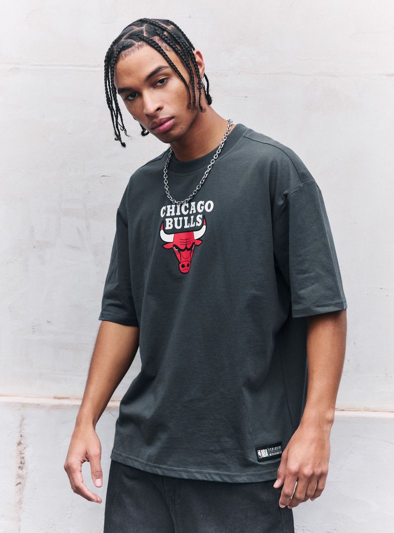 Polera Manga Corta Bulls