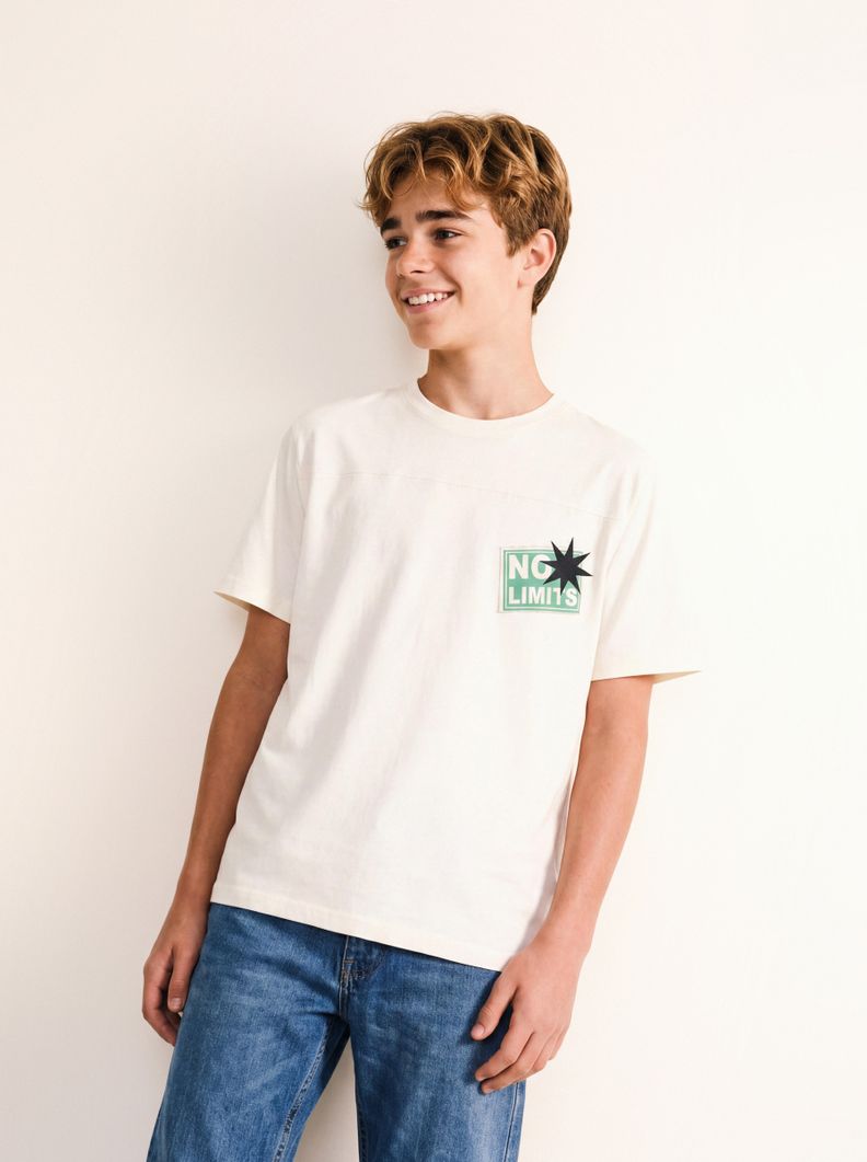 MELT POLERA PARCHE FRONTAL CON PRINT ESPALDA