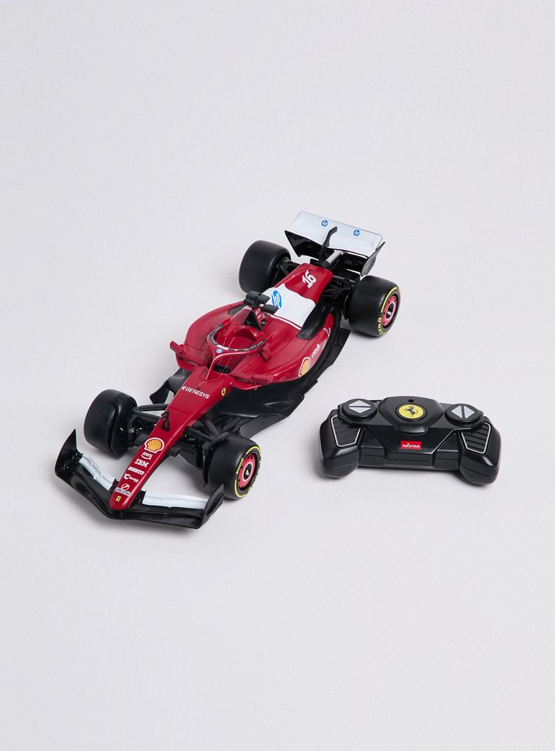 Auto a Control Remoto Ferrari SF-25 1:18 Rojo