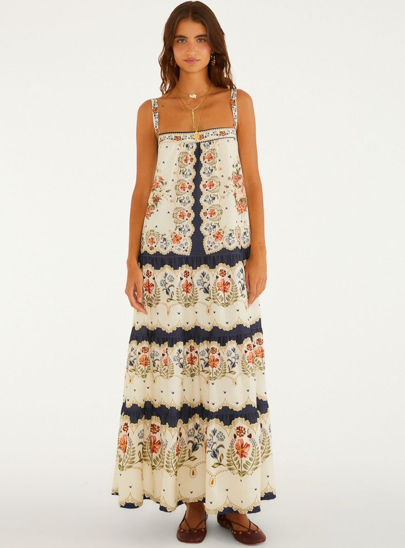 Vestido Corte Recto Patrón Floral