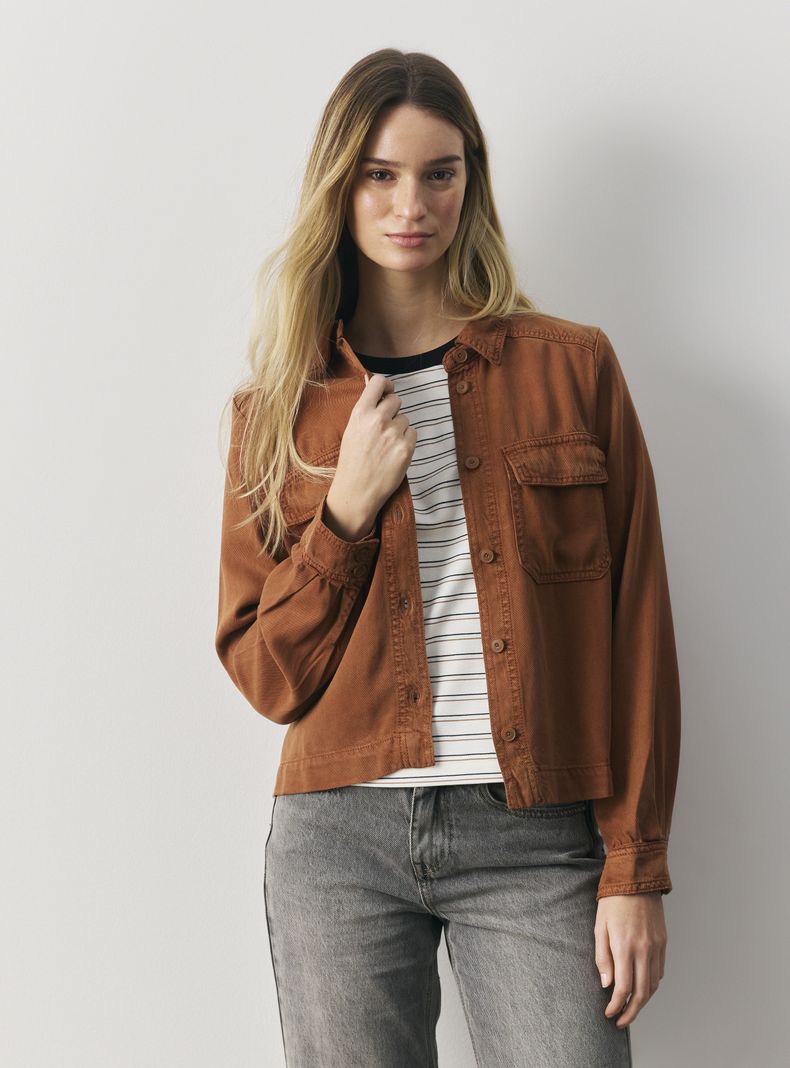 Blusa con Bolsillos con Tapetas
