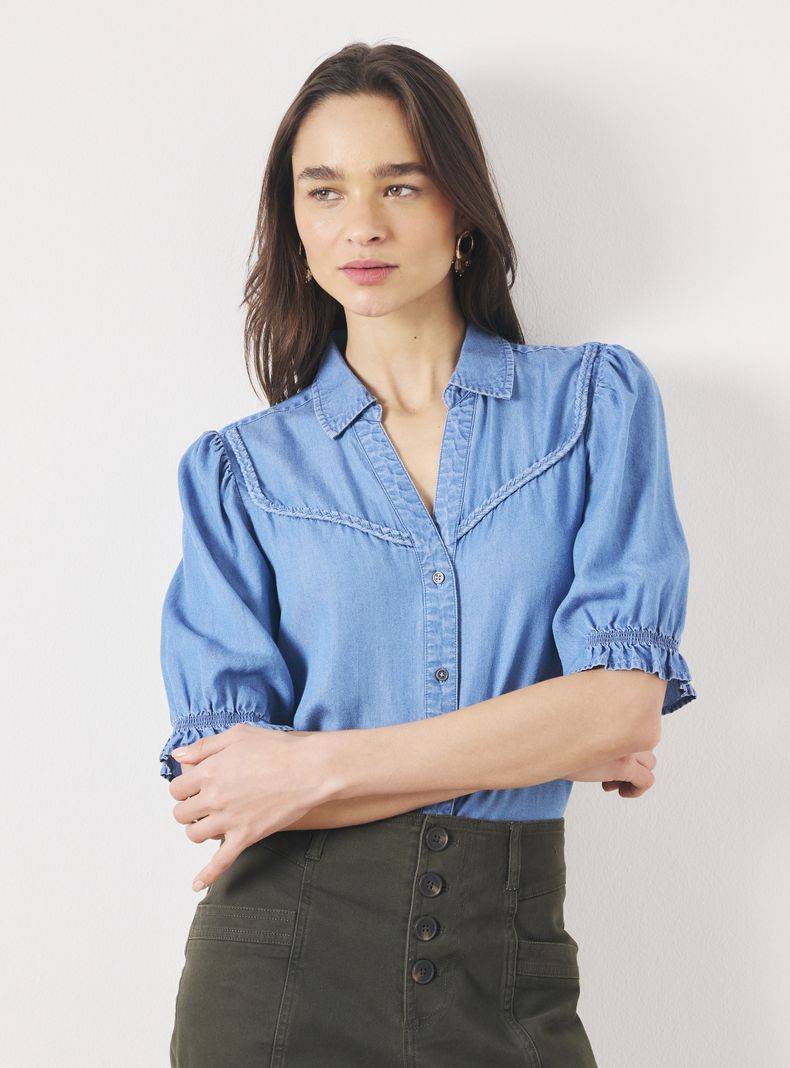 Blusa Mangas Abullonadas con Cuello Camisero y Trenza