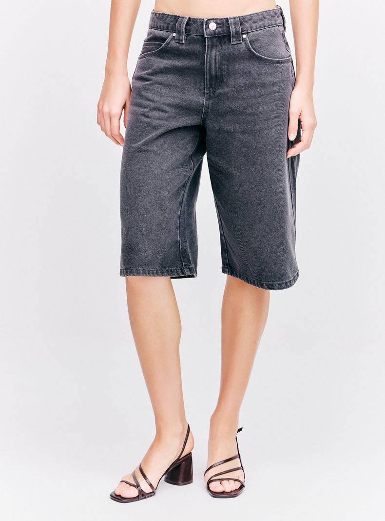 Short Bermuda con Focalizado