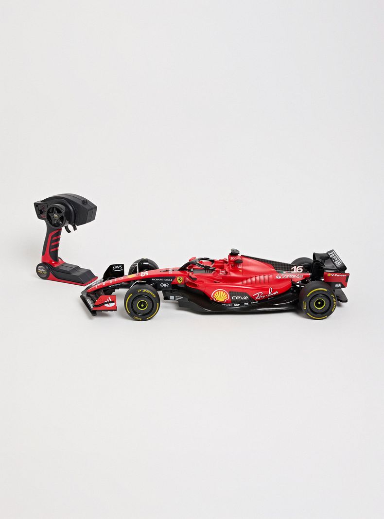 Auto a Control Remoto Ferrari SF-23 1:10