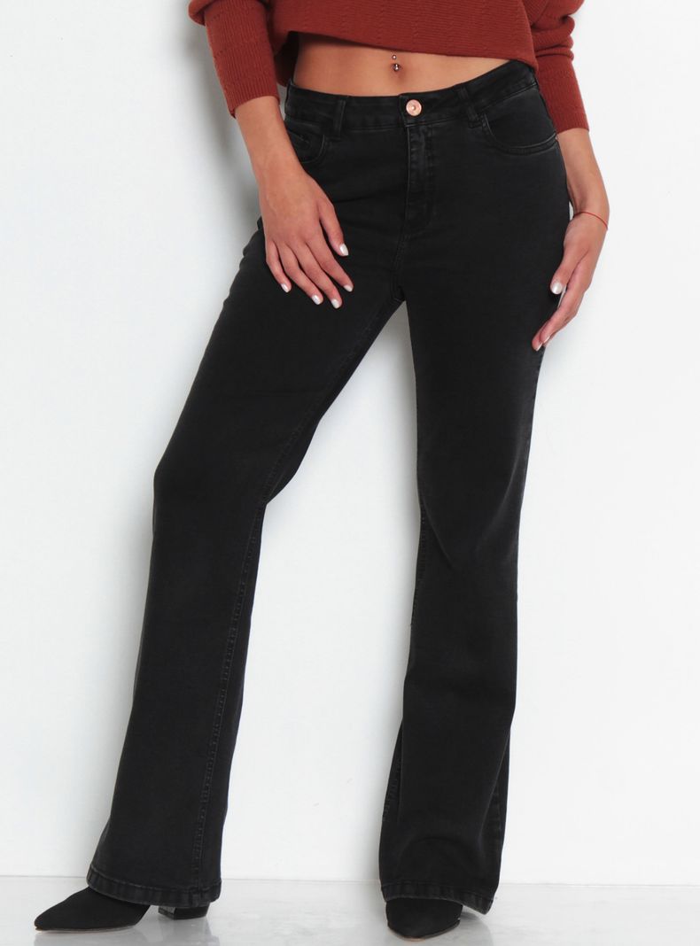 Jeans Tiro Alto Botón Pierna Recta