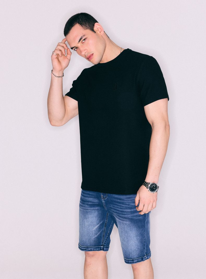 Polera Long Fit Tela Texturada Vertical Borde recto​