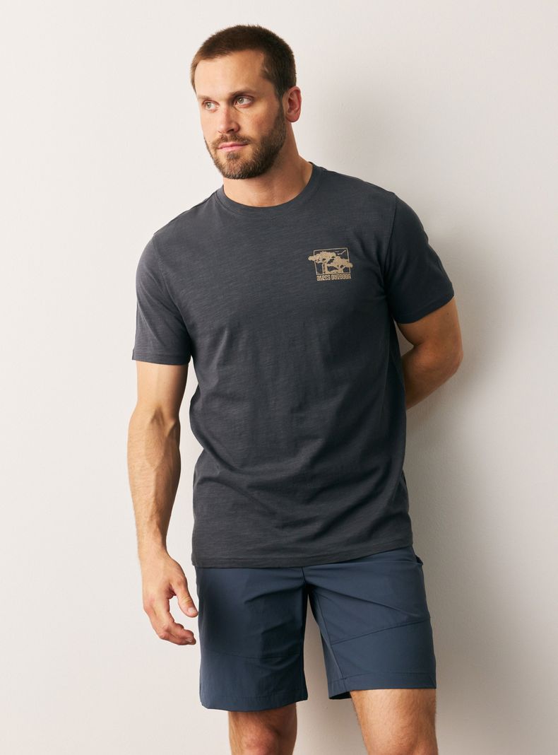 Polera Diseño Estampado en Pecho
