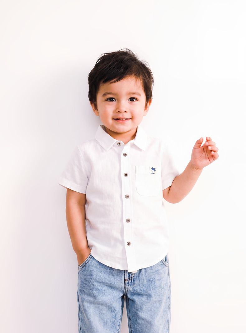 Camisa Manga Corta Cuello Camisero con Bordado Palmera