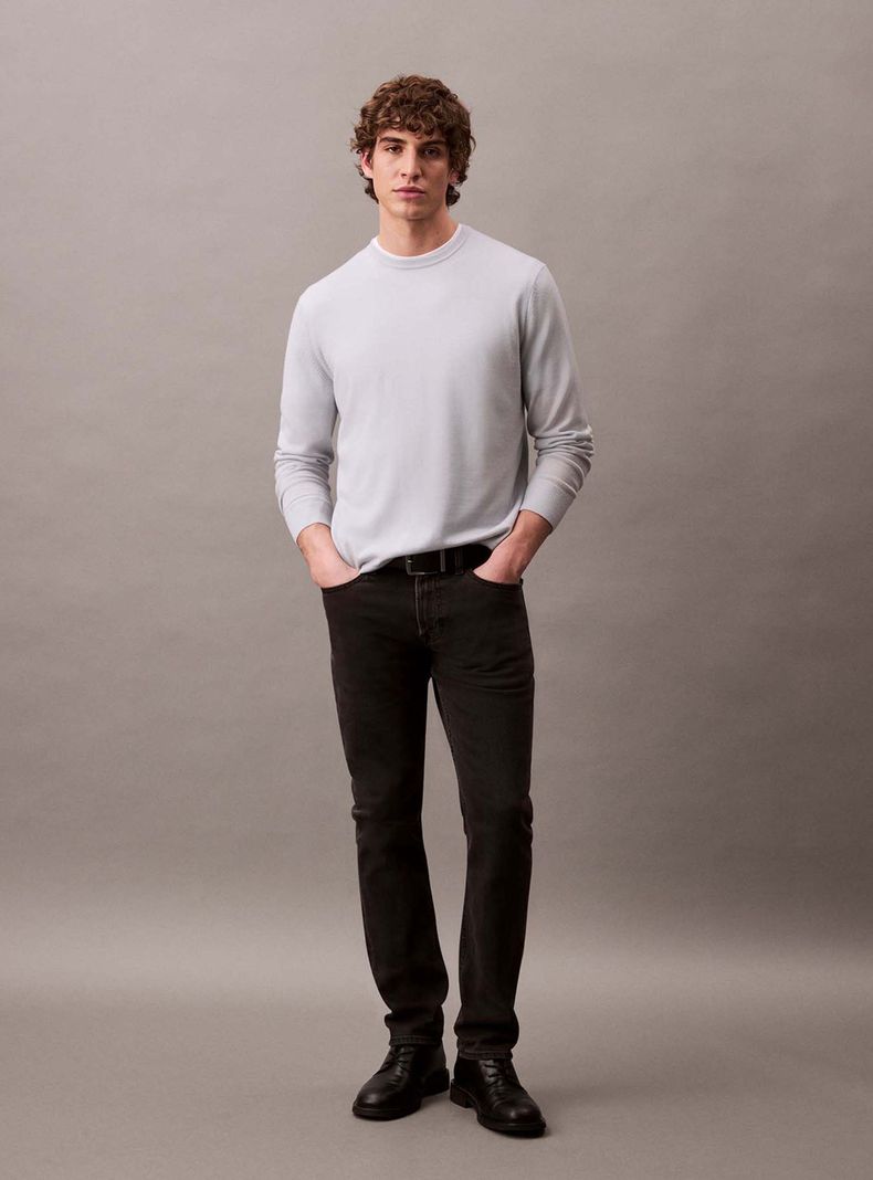 Pantalón Slim Essential