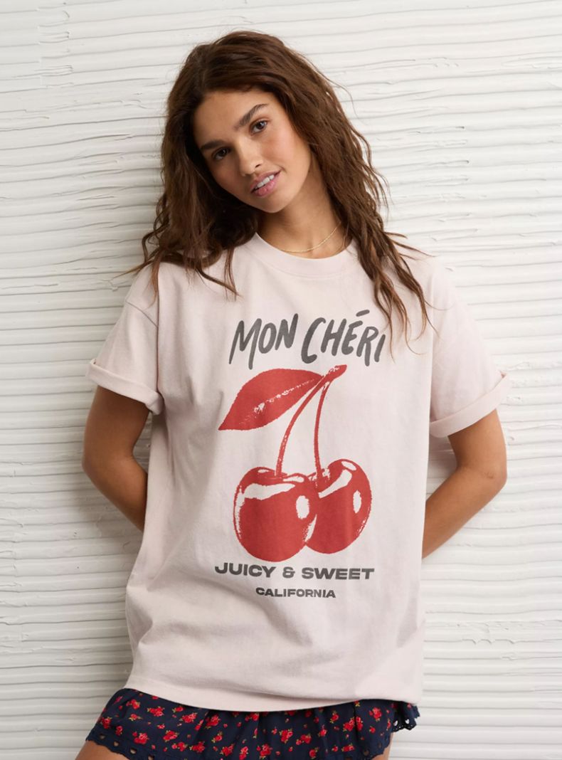 Polera AE Extragrande con Gráfico de Mon Chérie