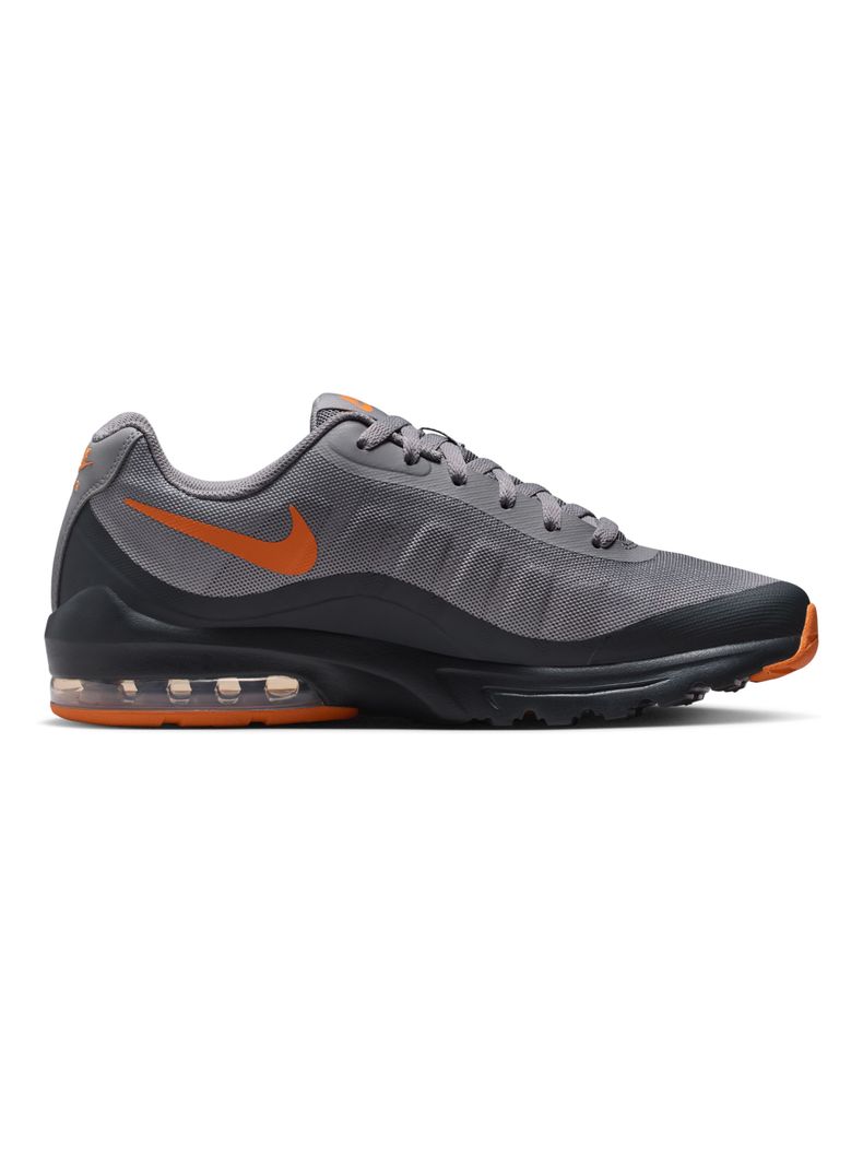 Zapatilla Urbana Negra Air Max Invigor Hombre
