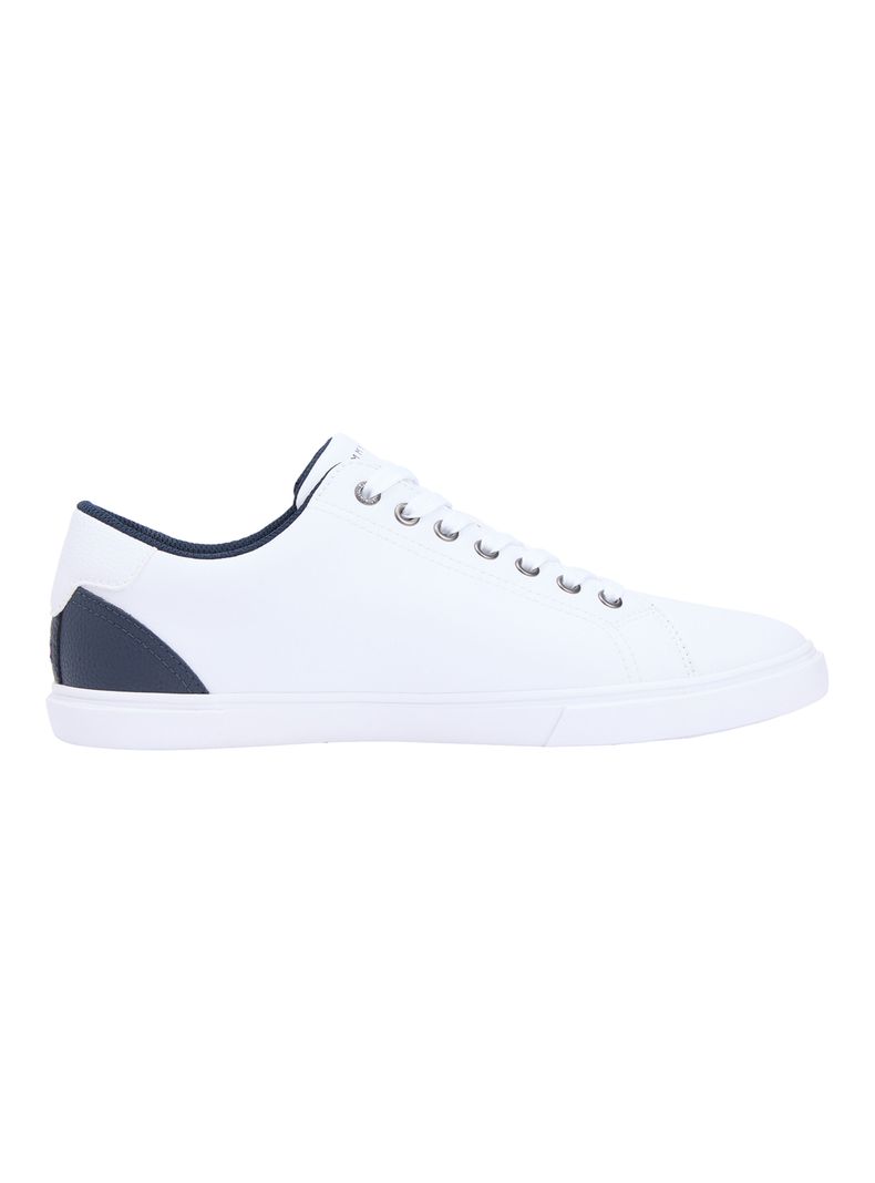 Zapatilla Urbana White Detalle Color Hombre
