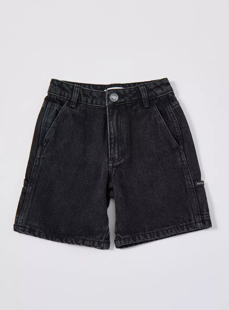 Short Detalle Carpintero