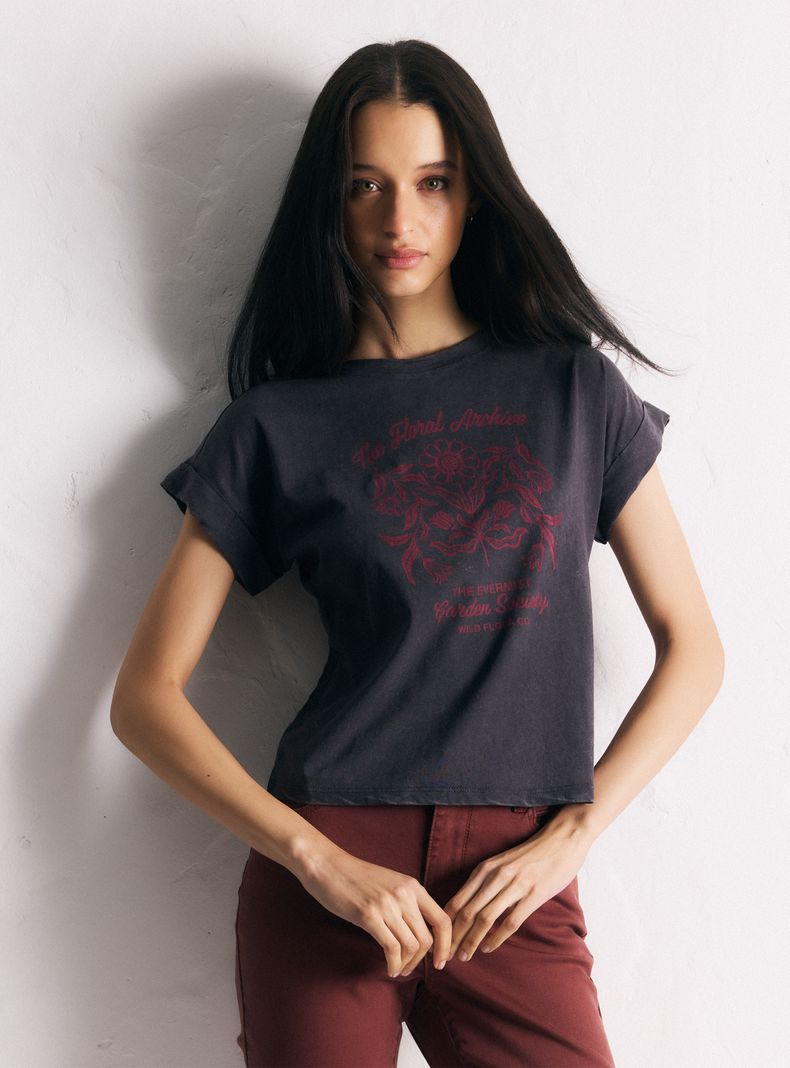 Polera Manga Corta Cuello Redondo Estampado Floral