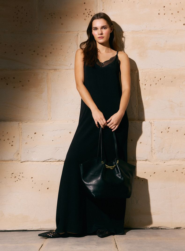 Vestido Lencero Cuello V Tirantes Finos y Encaje