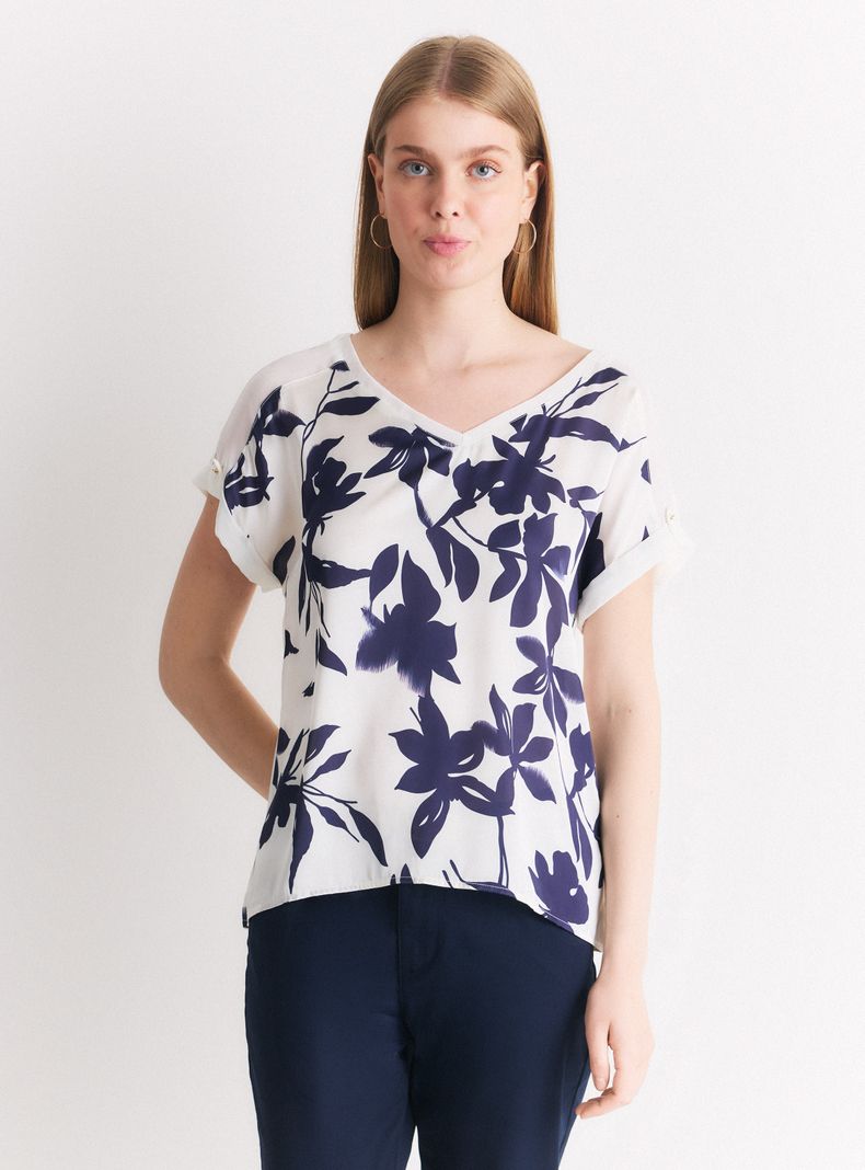 Polera Mezcla de Telas Cuello V Manga Corta y Dobladillo