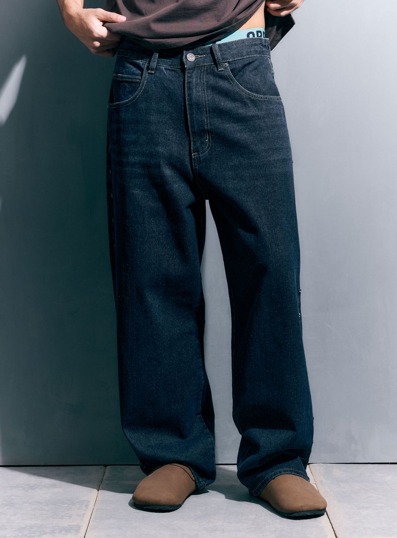 Jeans Algodón con Tachas en Costados