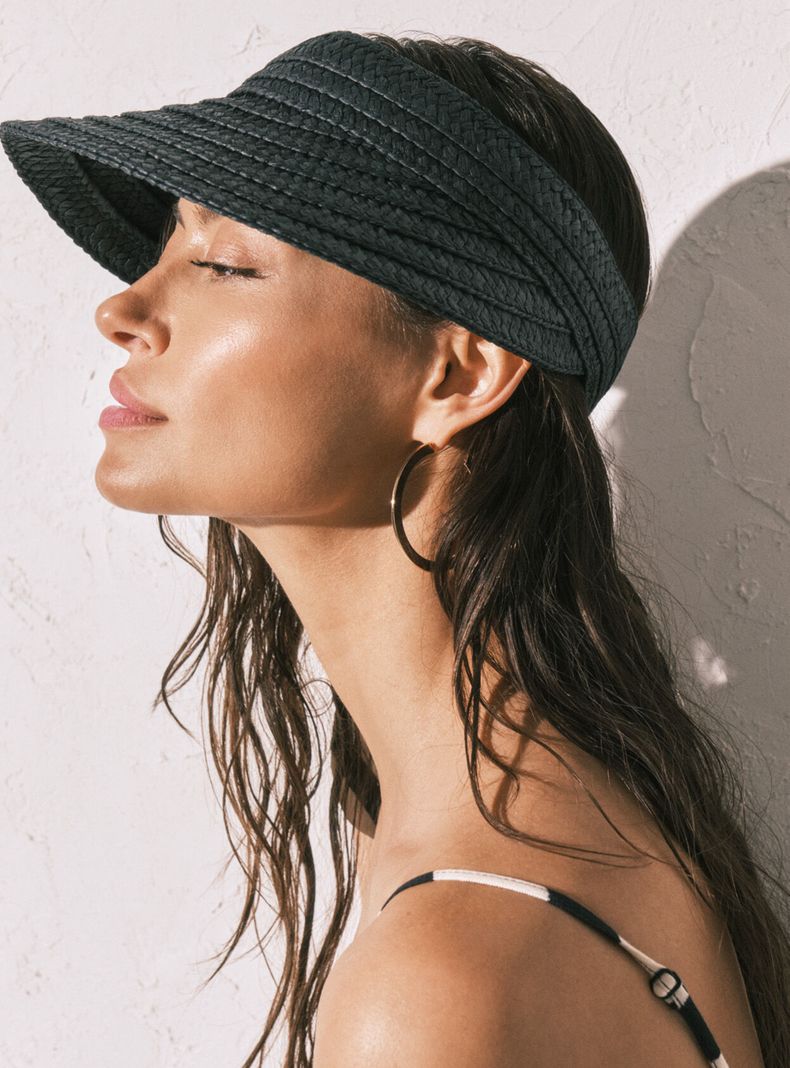 Visera Efecto Rafia Negra
