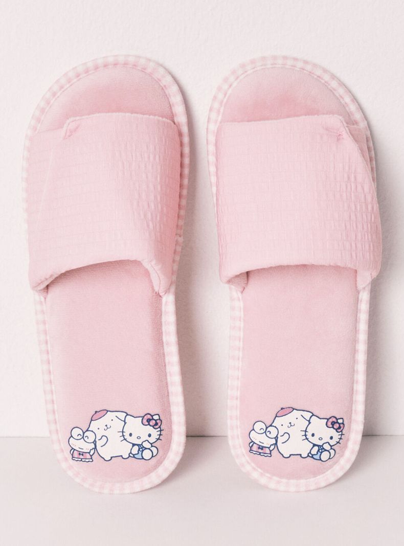 Pantuflas Casa Rosa Hello Kitty