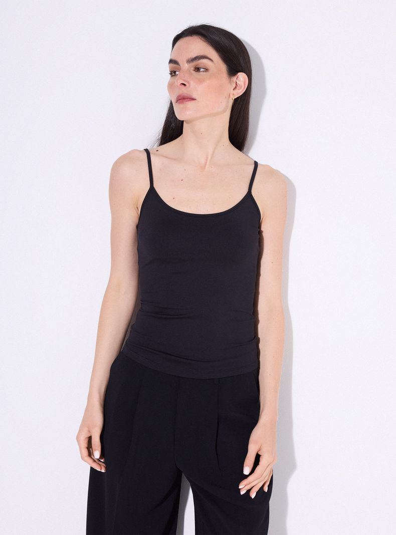 Polera Tirantes Finos Básica