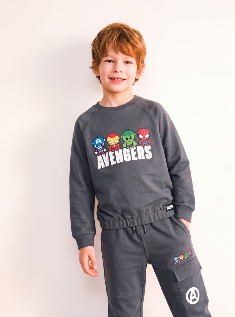 Polerón Cerrado Superhéroes Avengers