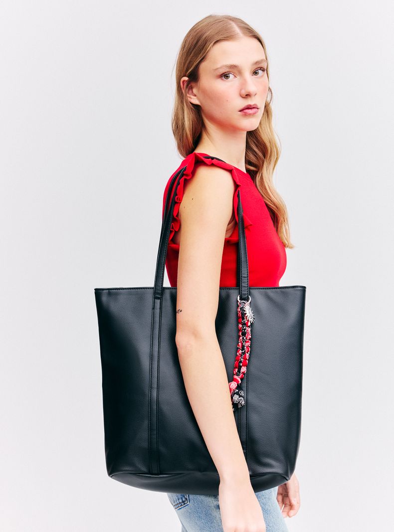 Cartera de Hombro Tote Bag con Tela Trenzada y Charm