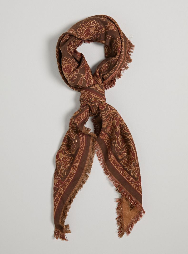 Pañuelo Paisley con Flecos