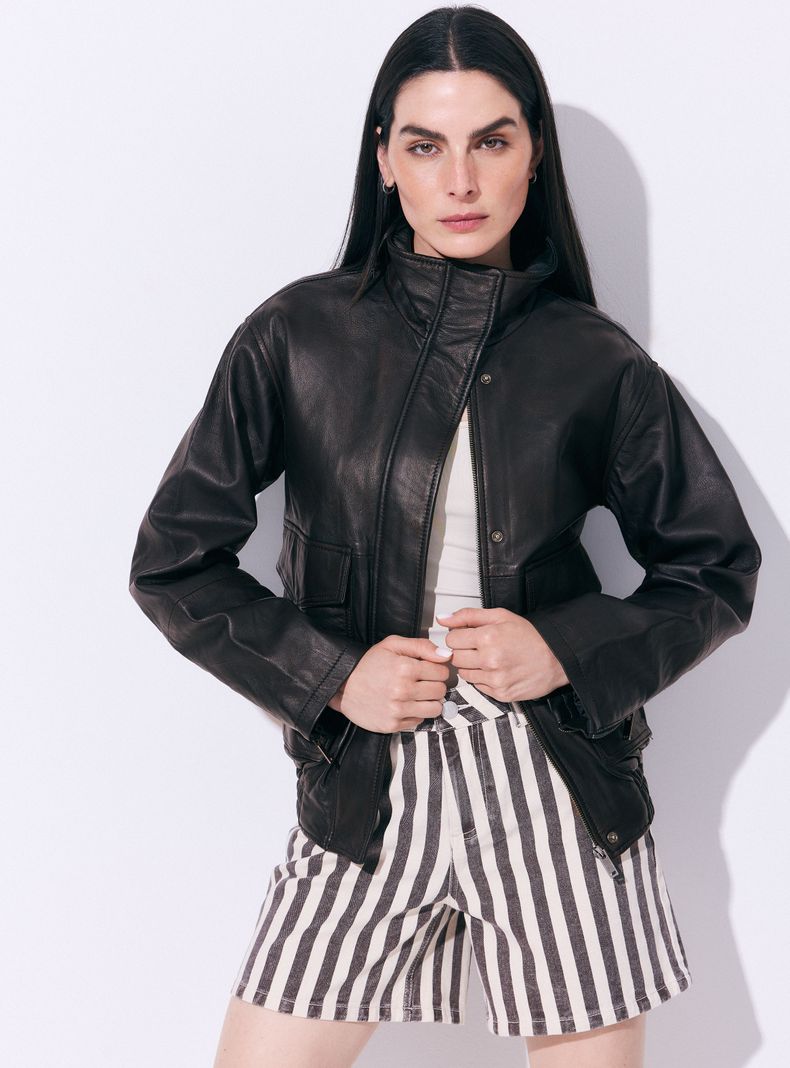 Chaqueta Tipo Bomber Cuello Alto Efecto Lavado