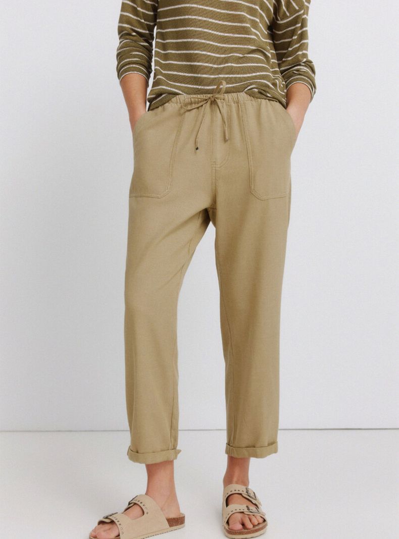 Pantalón Modelo Jogger Tiro Medio