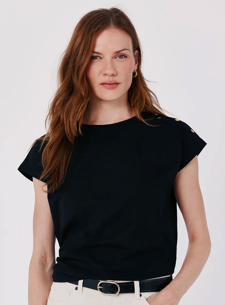 Polera Básica Botones Dorados