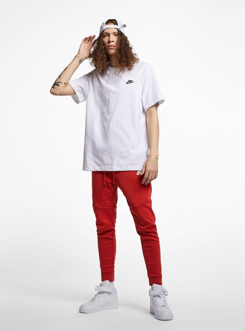 Polera Logo Bordado Sportswear Club-3