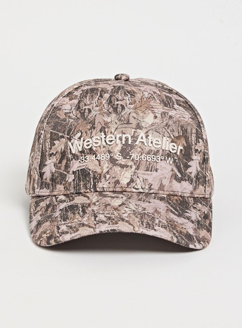 Jockey Camuflaje con Texto Bordado