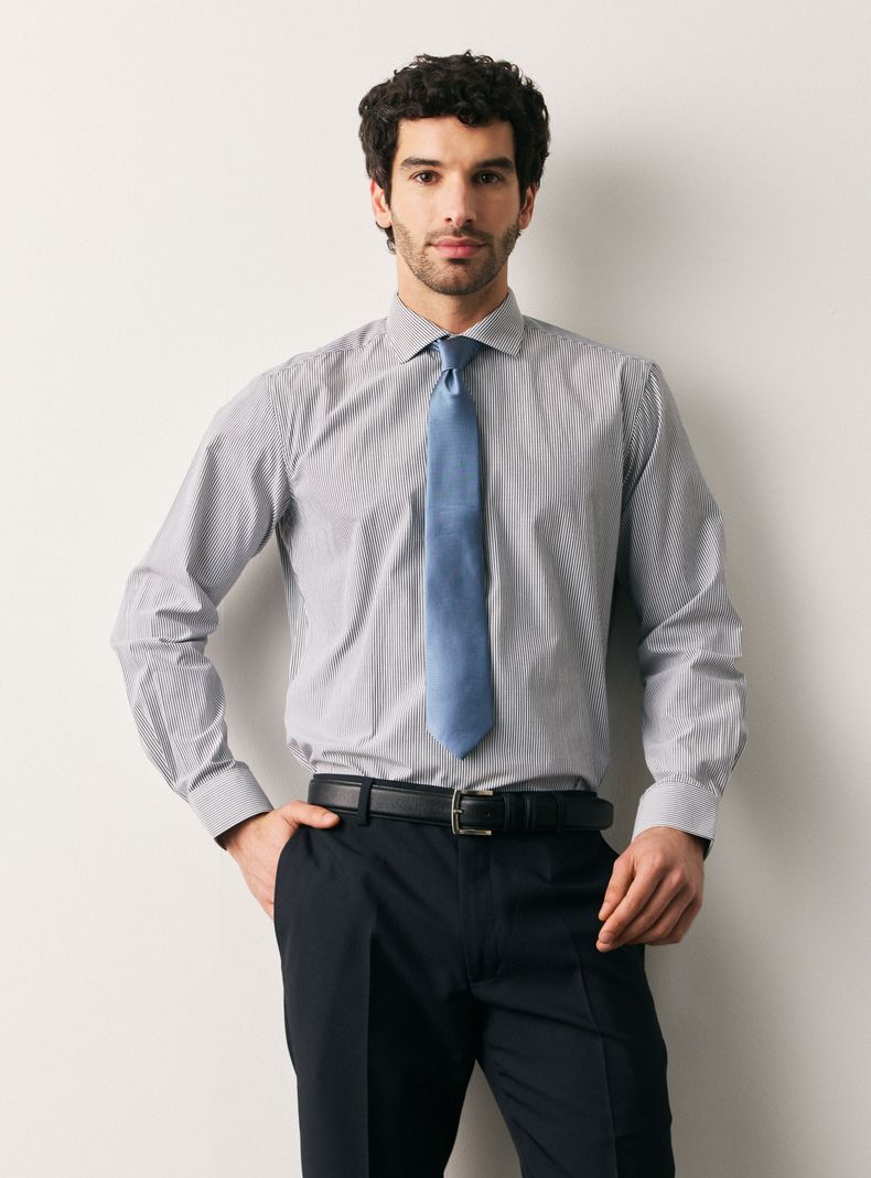 Camisa Slim Fit Tonalidades... a $9.990