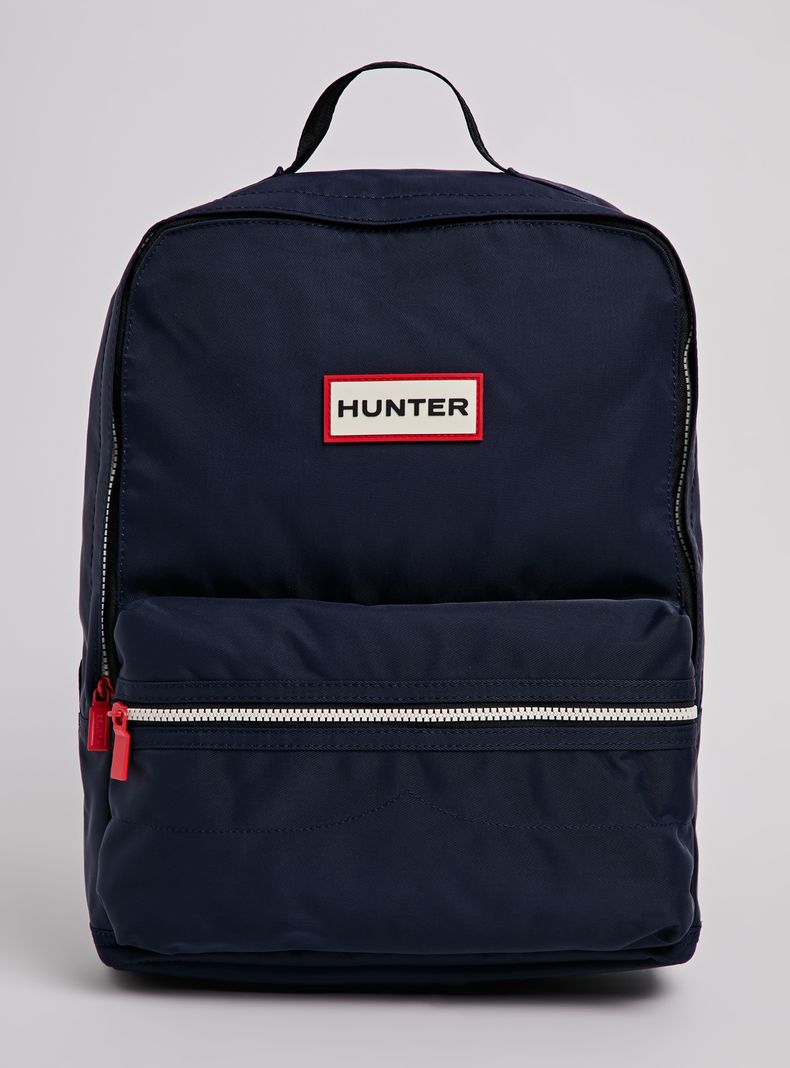 Mochila Urbana con Cierre y Bolsillo Frontal