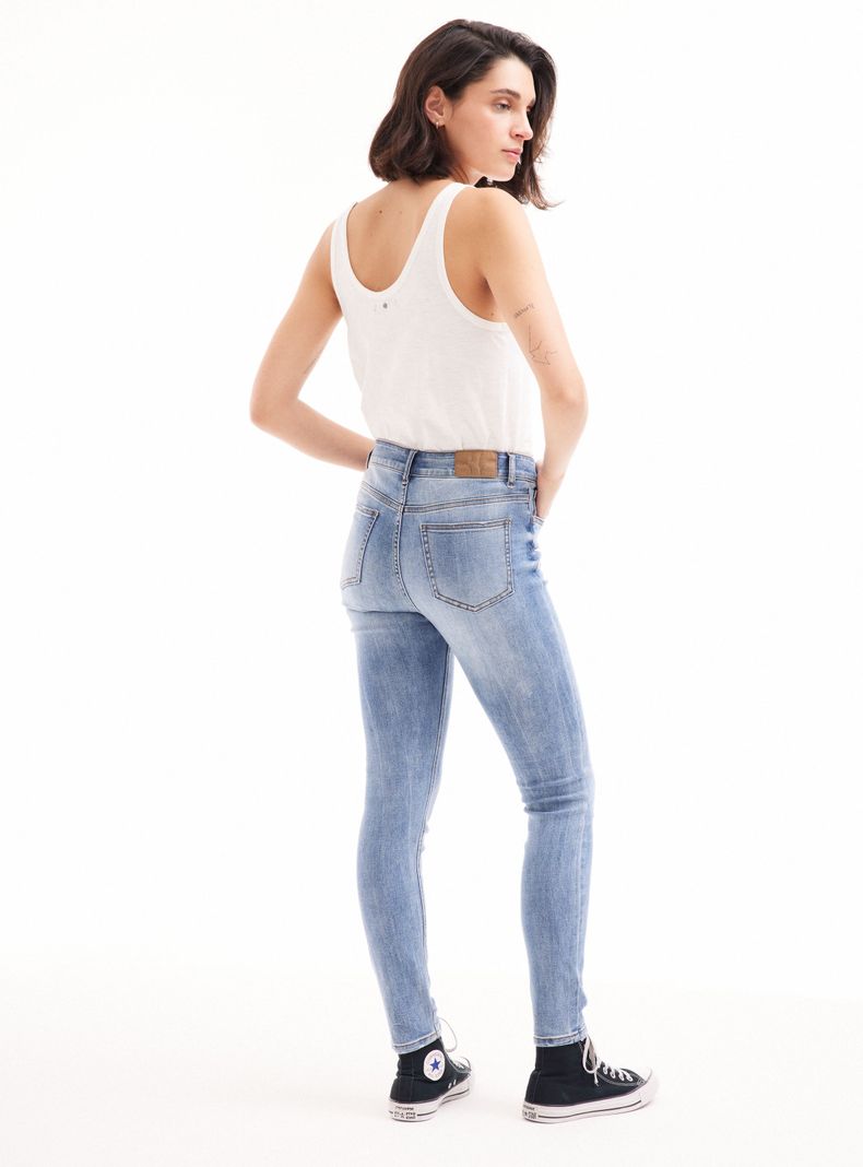 Jeans Tiro Medio Básico 5 Bolsillos Skinny-11