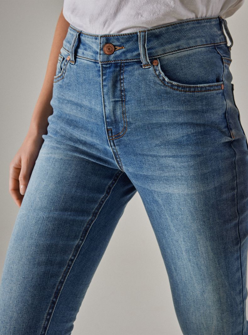 Jeans Tiro Medio Básico 5 Bolsillos Skinny-2