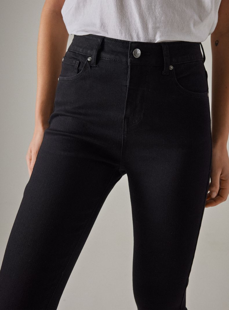 Jeans Básico Alto Denim Bolsillos-2