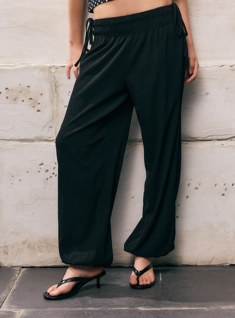 Pantalón Pantalon con Detalle en Costados