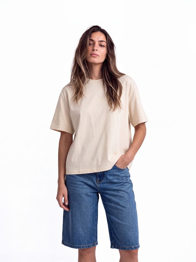 Polera Hombro Caído con Bordado