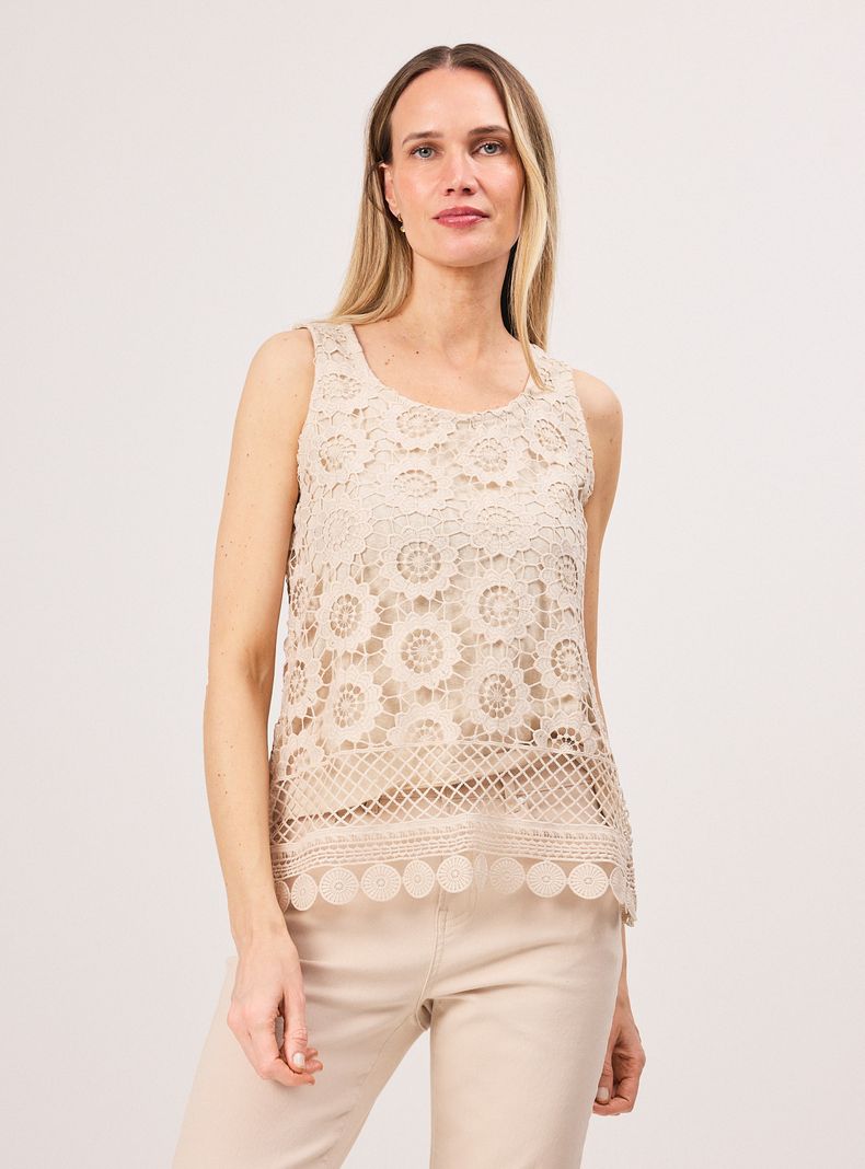 Polera sin Mangas Macramé