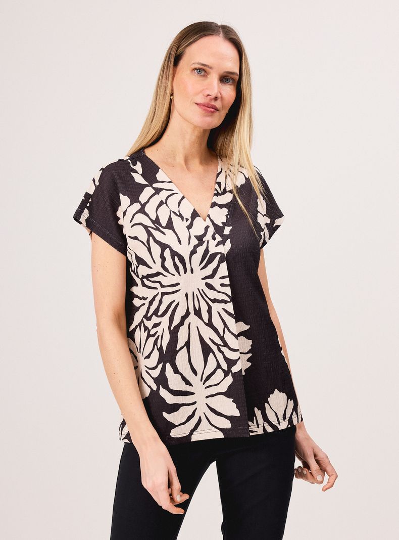 Polera Manga Corta Cuello V Floral Café