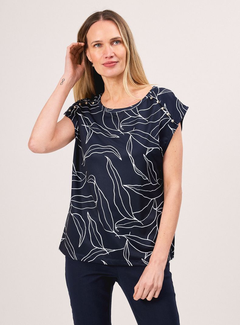 Polera Manga Corta Cuello Redondo Estampado Hojas
