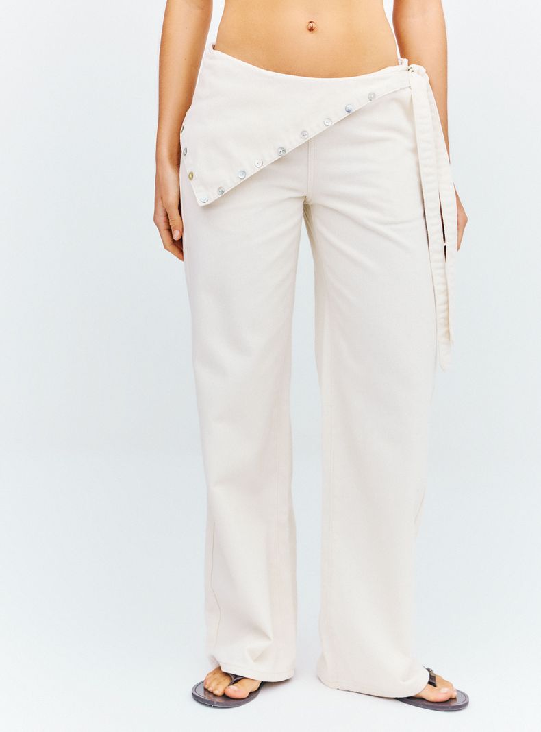 Jeans con Pareo con Tachas